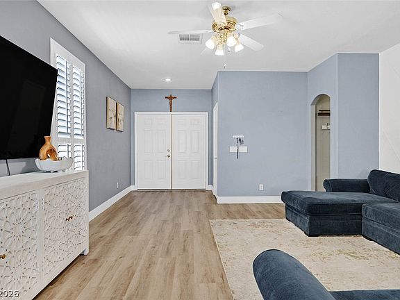 4th image of 328 Jolly January Ave