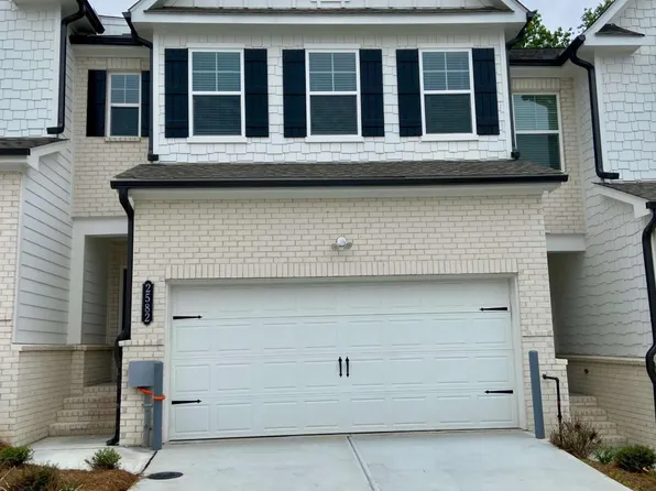 2582 Adventure Way, Doraville, GA 30360