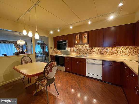 5th image of 2131 Welsh Rd APT 310