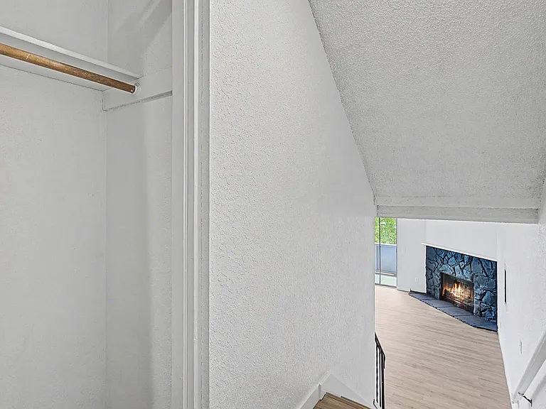 530 Mill Ave S #1 & 2 — Photo 39