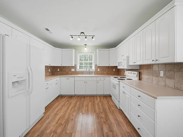 1838 Pipers Ridge Cir NW — Photo 8