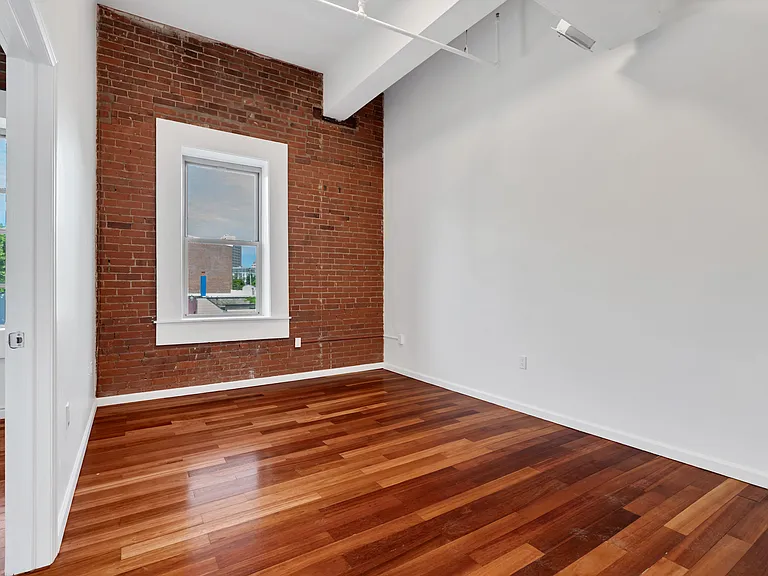 850 Grand Ave #202 — Photo 12