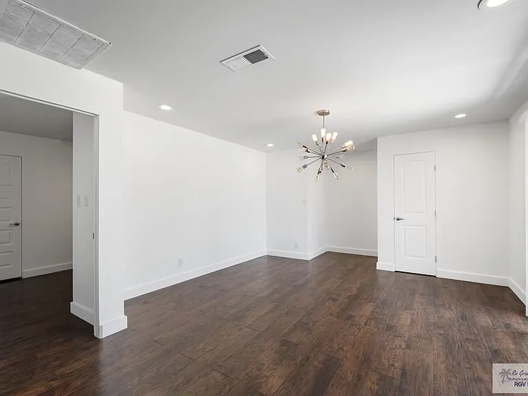 28 Red Bay Cir — Photo 6