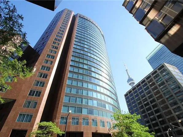 33 University Ave, Toronto, ON