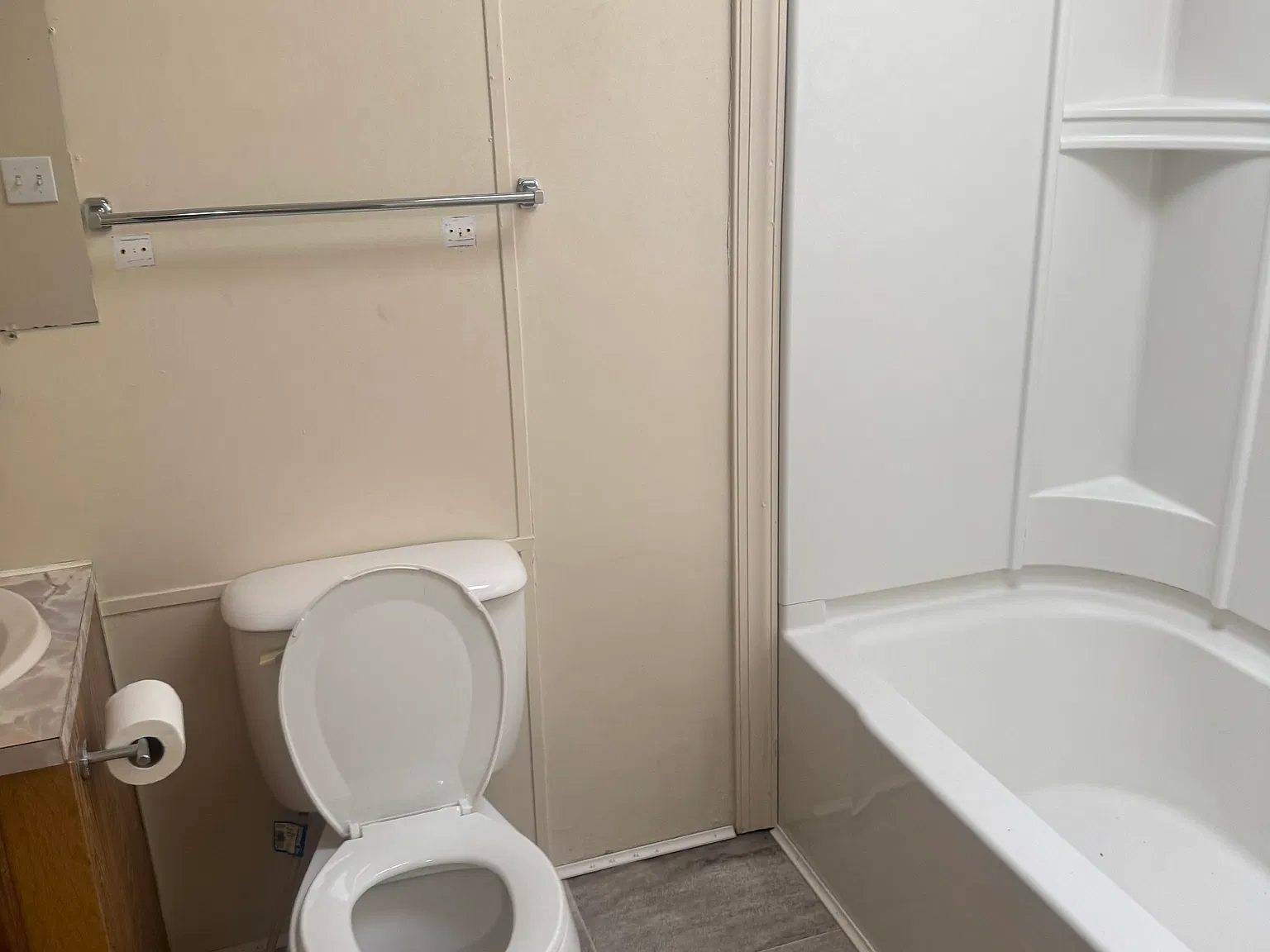 2 bed, 850 sqft, $975 — Photo 3