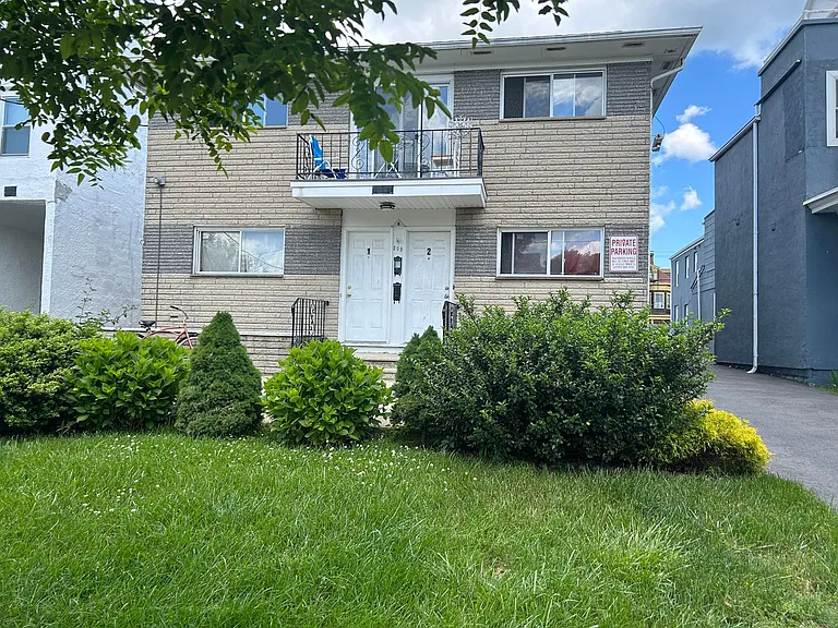 309 7th Ave. — Photo 1