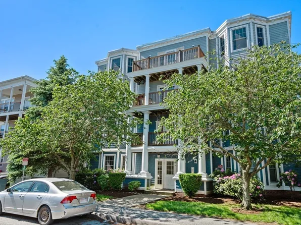 15 Whipple Ave APT 6, Roslindale, MA 02131