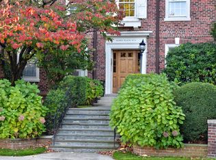 2 Alden Place #1C, Bronxville, NY 10708
