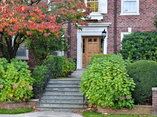 2 Alden Place #1C, Bronxville, NY 10708