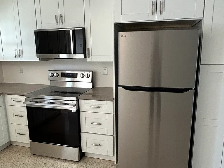 2155 Wood St #A6 — Photo 5