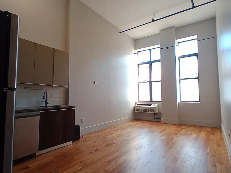 41 Kosciuszko St #109 — Photo 4