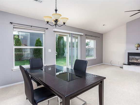4th image of 2443 N Rhode Island Ct