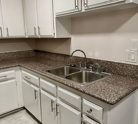 3rd image of 5768 Aldama St APT 102