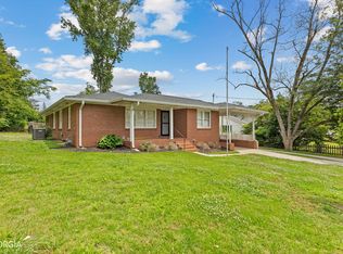 9 Sunny South St, Newnan, GA 30263