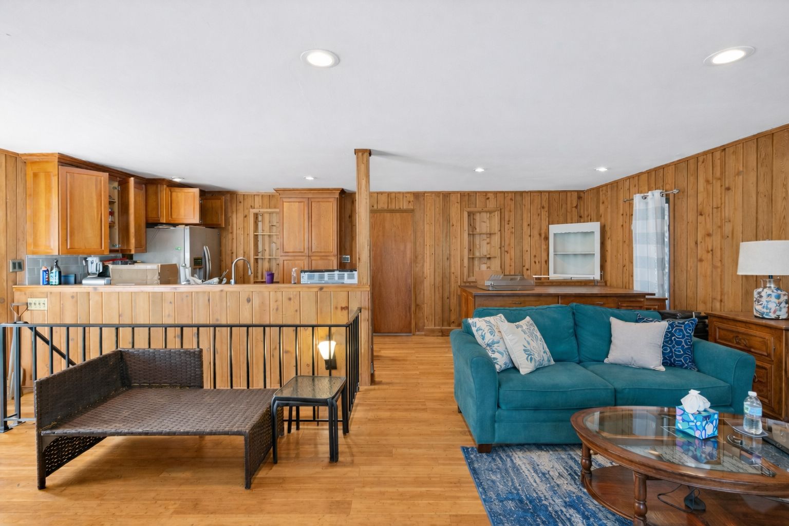  Main Living Area/Kitchen