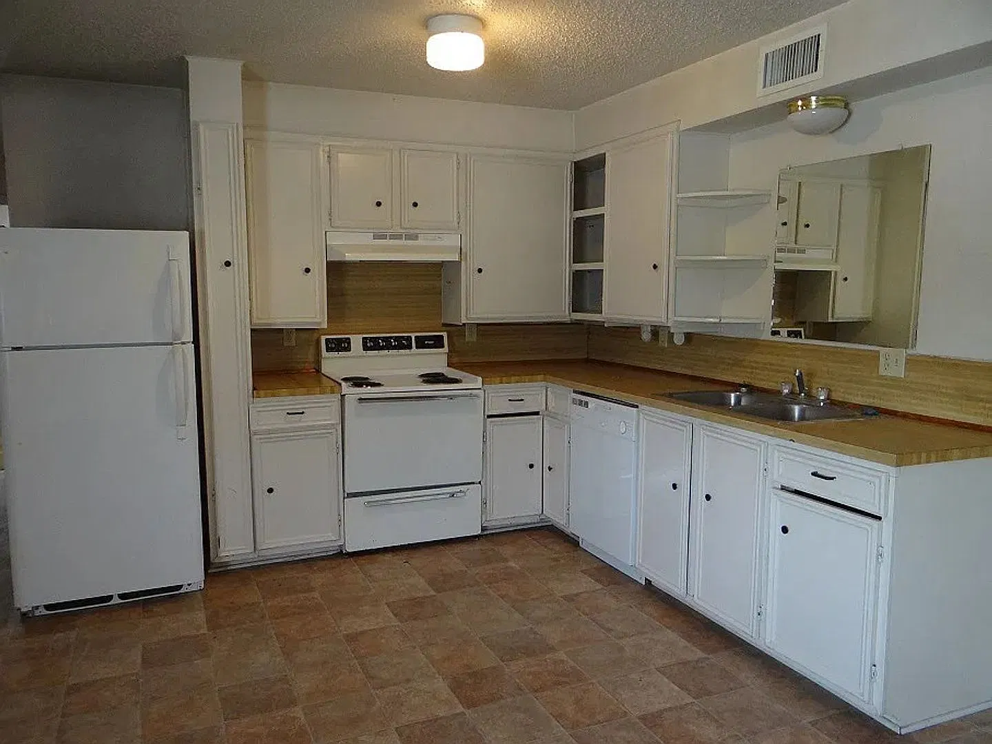 101 1st Avenue — Photo 2