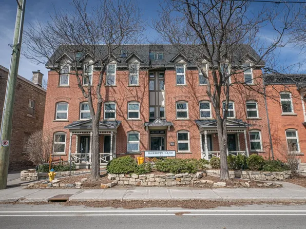 215 Saint Patrick St #9, Ottawa, ON K1N 5K2