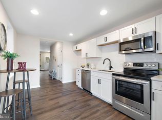 1206 Maple St, Wilmington, DE 19805