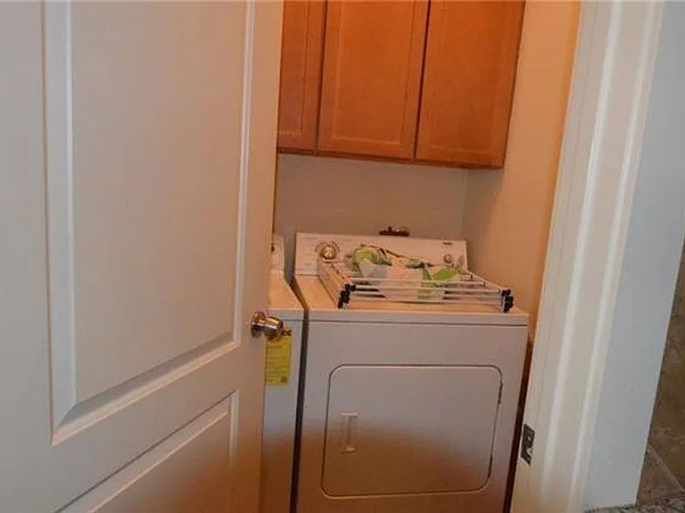 611 Franklin Blvd #A — Photo 8
