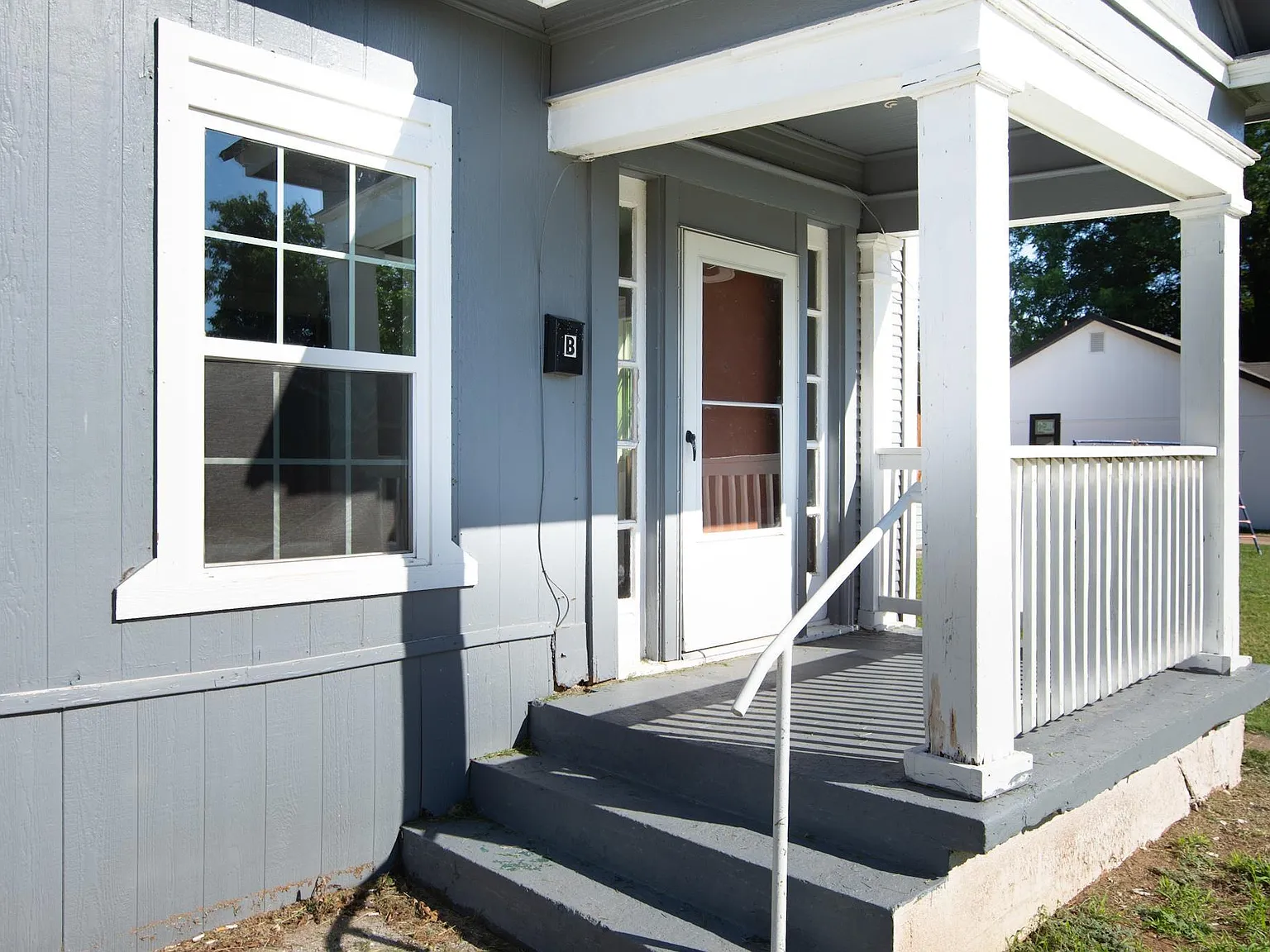 1 bed, 1.0 bath, 756 sqft, $1,100 — Photo 2