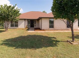 1501 Inlet Dr, Azle, TX 76020