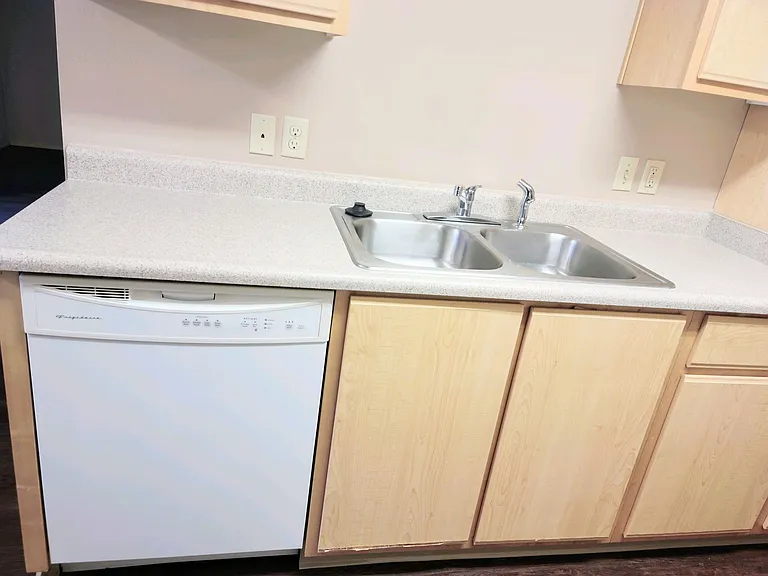 Parkside Apartments — Photo 21