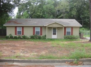 1722 Harbor Dr E, Mobile, AL 36605