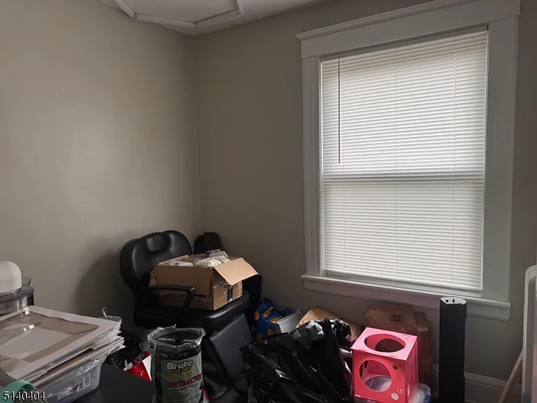 27 Somerset St #2 — Photo 8