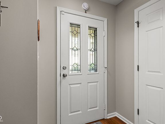 5th image of 6935 Steinmeier Dr W