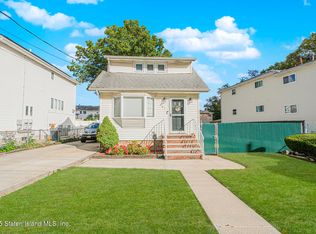537 Annadale Rd, Staten Island, NY 10312