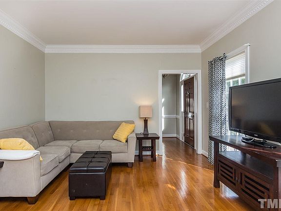 5th image of 2226 Parkside Dr