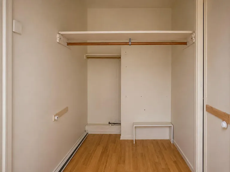 7913 Grove Ridge Dr — Photo 12