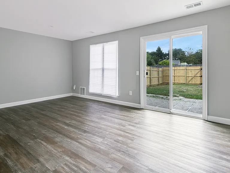 Spacious Family Room
