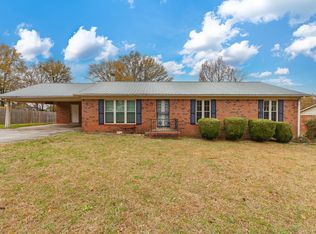 32 Mona Lisa Dr, Jackson, TN 38301