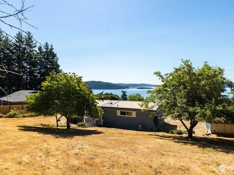 14860 Gibralter Rd — Photo 4