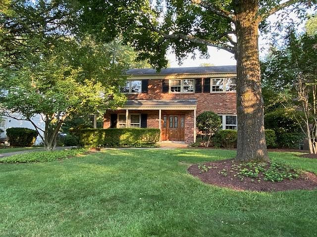 1st image of 6012 Chatsworth Ln