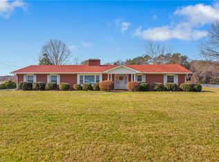 4064 Beaver Brook Rd, Clemmons, NC 27012