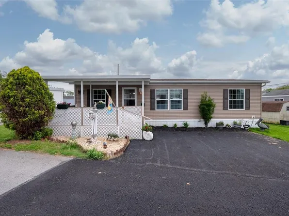 1190 Grange Rd Trailer I2, Allentown, PA 18106