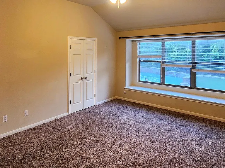 705 Wiltshire Dr — Photo 10