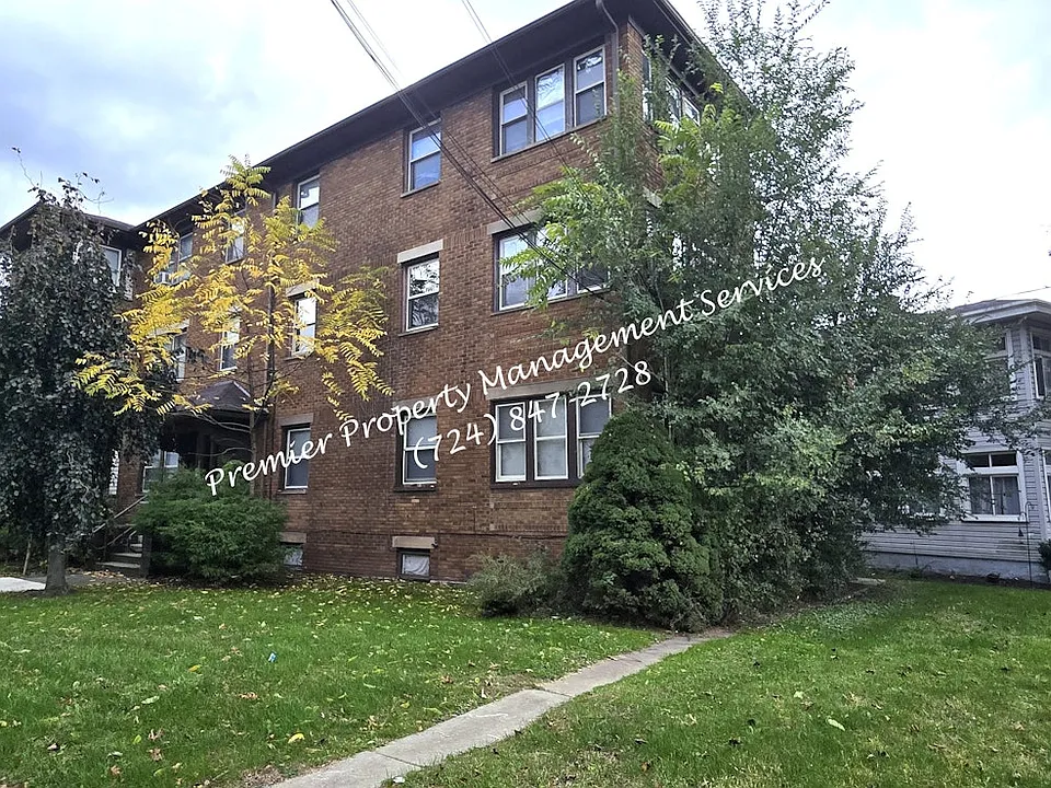 324 E Moody Ave #4