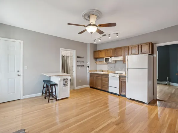 199 Spring Street #4, Portland, ME 04102