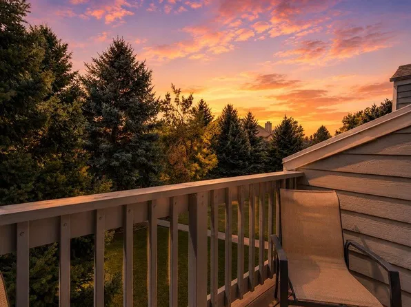 7430 Singing Hills Dr #J-204, Boulder, CO 80301