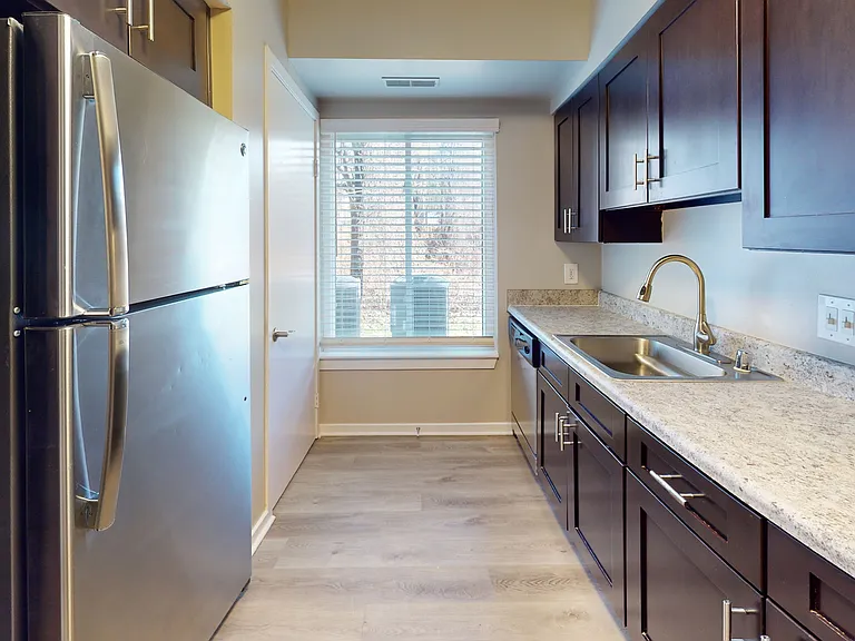 Seneca Place — Photo 106