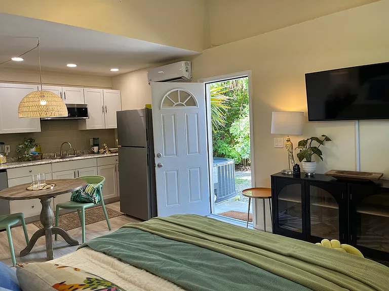 2708 Palmetto Rd — Photo 5