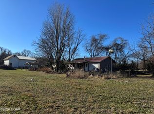 446 Old Seneca Rd, Neosho, MO 64850