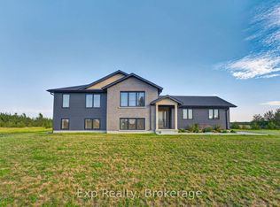 3300 County Road 2 Rd, Prince Edward County, ON K0K1A0