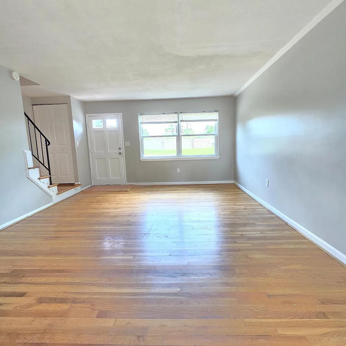 3 bed, 1534 sqft, $1,975 — Photo 4