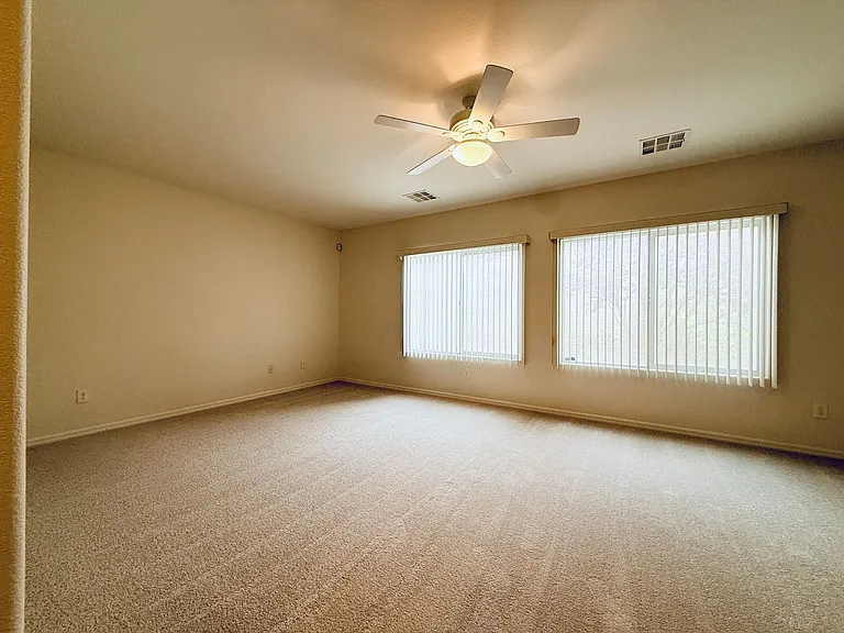 2119 Gunnison Pl — Photo 25