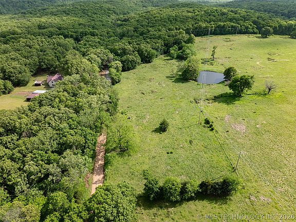 2nd image of 10778 E 420th Rd