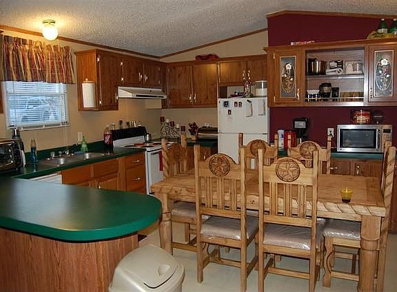 4th image of 109 Bob White Ln